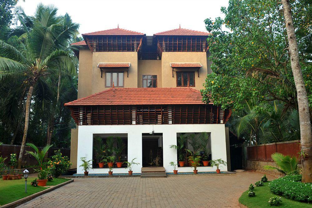 Ananda Lakshmi Ayurveda Retreat Hotel Chowara Exterior photo