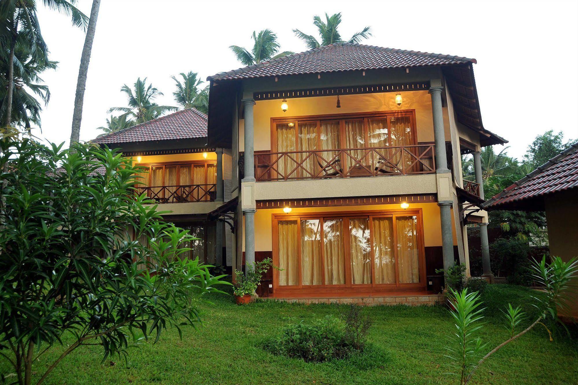 Ananda Lakshmi Ayurveda Retreat Hotel Chowara Exterior photo